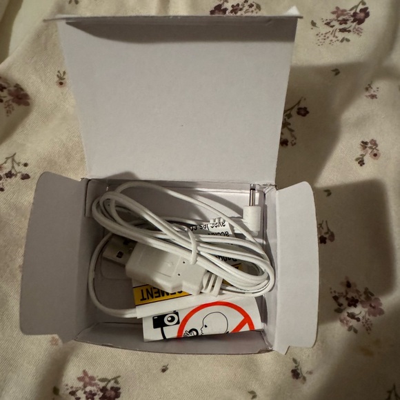 • Infant Optics Baby Monitor Extras • - Picture 3 of 8